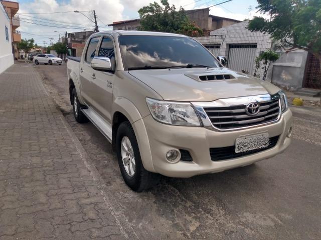 Hilux Automática 2013