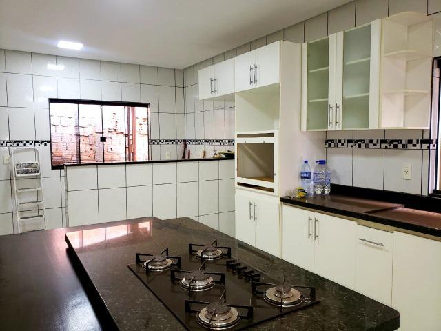 Excelente localização, Rua 08, 03 quartos, 01 suíte com closet, lote 400m² - Foto 3