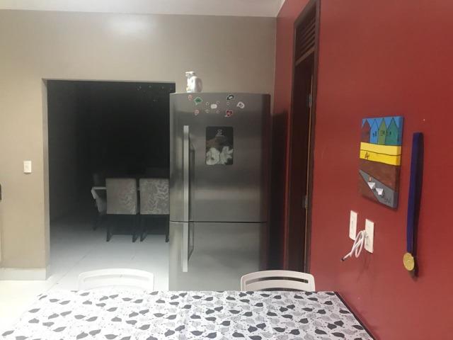 Casa térrea com 310m² - 3 suítes - sala de cinema ? 4 vagas e a 20 minutos de Ponta Negra - Foto 8