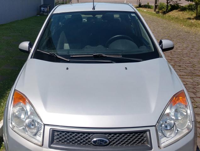 Fiesta sedan 1.0.$18.800 - Foto 11