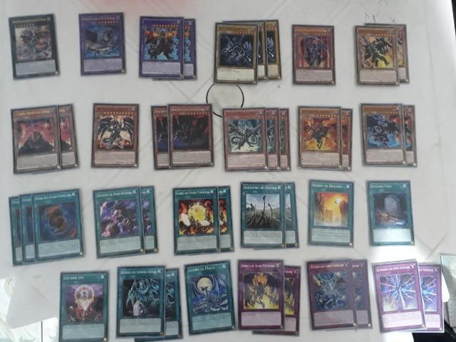 Deck Olhos vermelhos (Red-eyes) Yu-gi-oh!