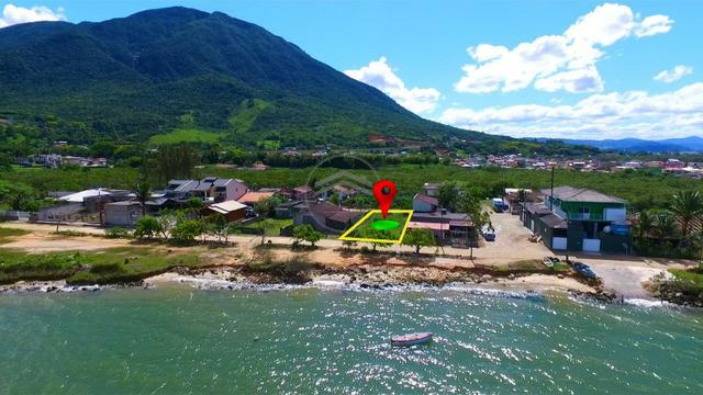 Terreno de Frente para o Mar - Praia de Fora (Pontal) - Palhoça - SC