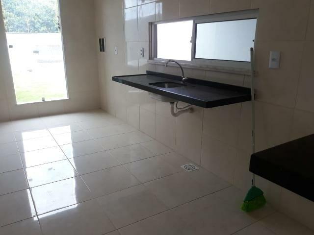 Casa plana com 3 quartos 5 vagas na melhor localização do Eusébio - Foto 4