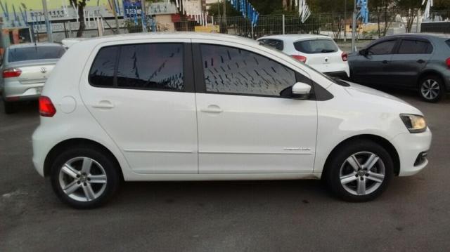VOLKSWAGEN FOX COMFORTLINE 1.6 8V Branco 2015/2016 - Foto 7
