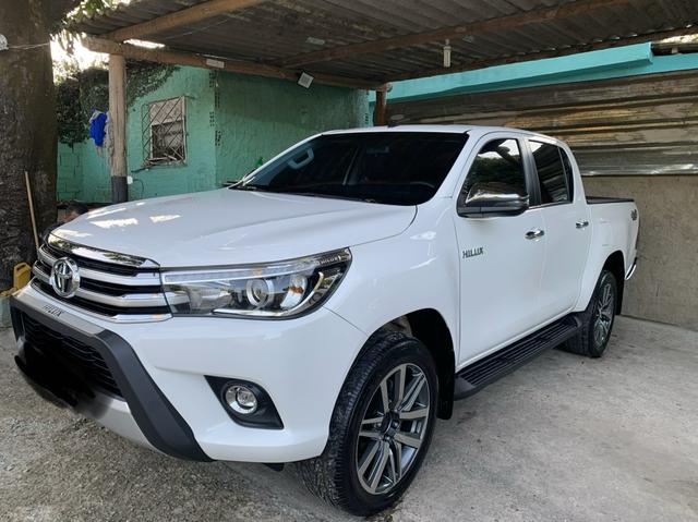 Hilux SRX 17/18 diesel leia todo anúncio
