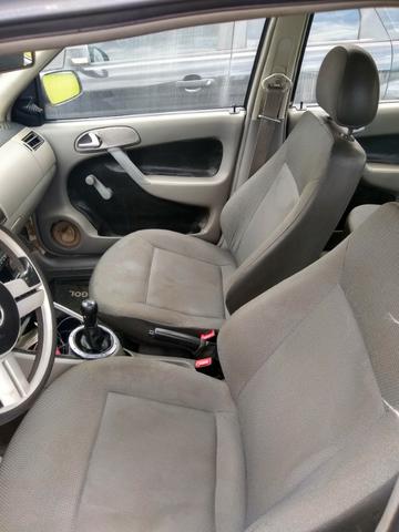 Vendo ou troco Gol 1.0 8v 2002 - Foto 8