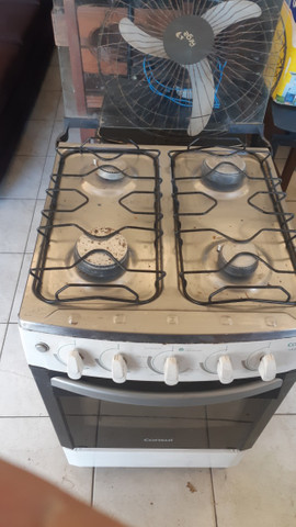 Vendo fogão 04 bocas cônsul