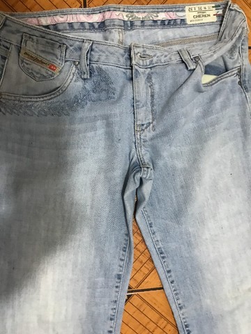 Calça Original Diesel Feminina ótimo estado de conservação - Foto 2