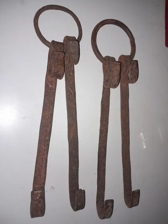 Par de ferros de pendurar barril  - Foto 3