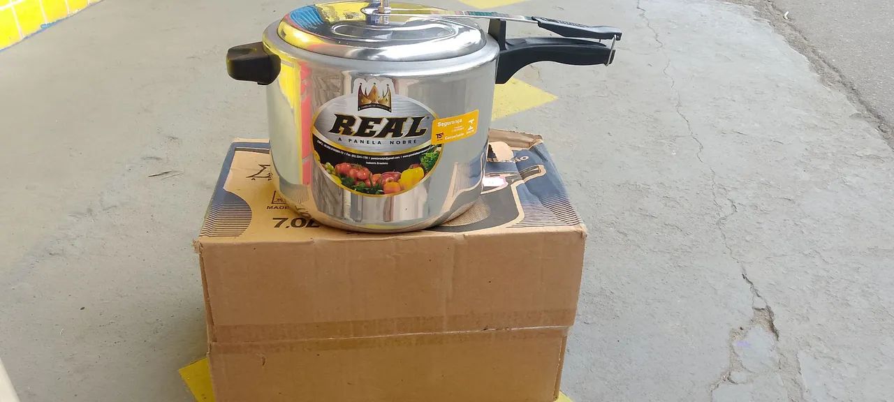 Panela de Pressão Real 7L - Nova