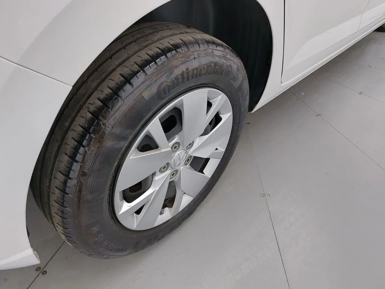 Volkswagen Polo 2024 1.0 mpi manual - Foto 14