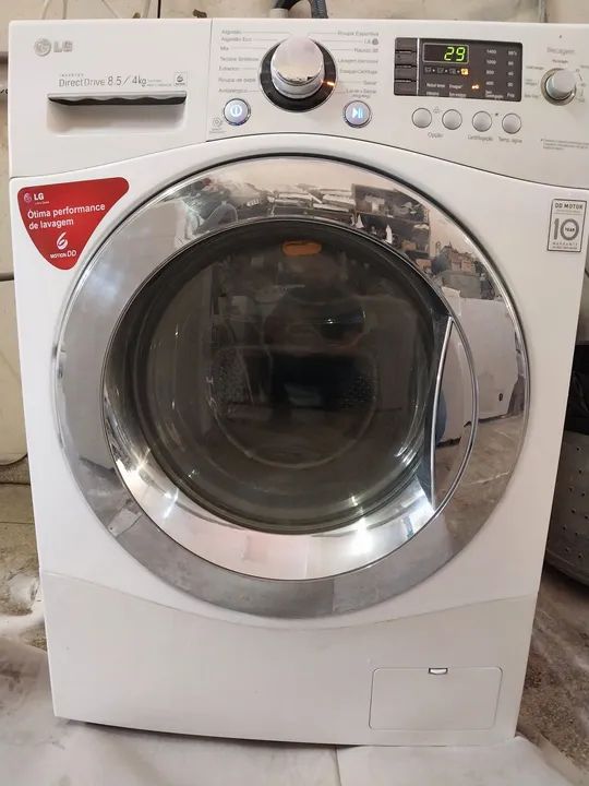 Lava e seca 220v semi nova 