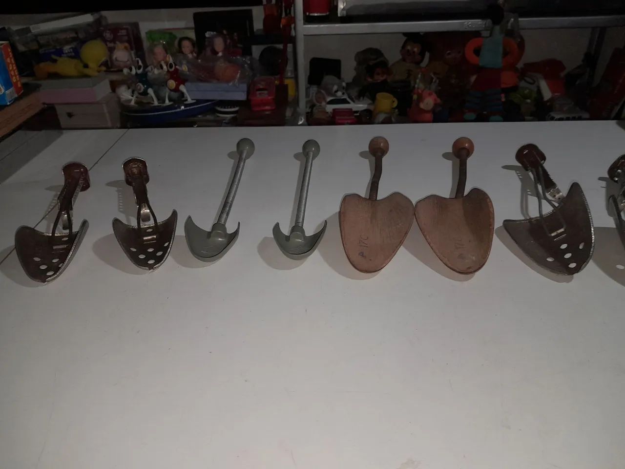 Esticadores de Sapato em Madeira e metal  - Foto 4