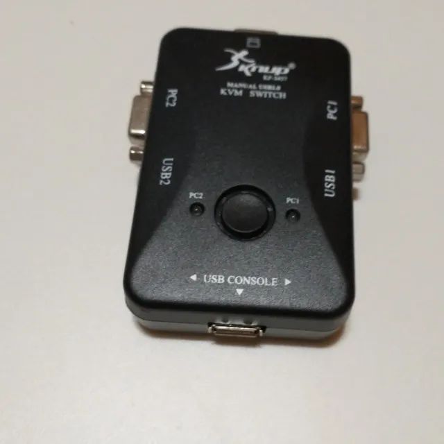 Switch Chaveador VGA Knup KVM - Troque entre 2 computadores com um toque