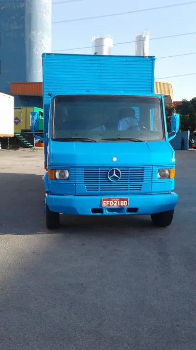 MERCEDES BENZ 710 2009 BAU UNICO DONO - Foto 4