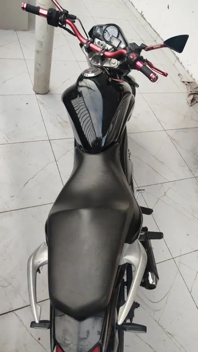 Cb 300 2011 só pegar e andar R$9.500