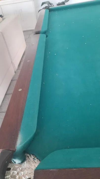Mesa de Bilhar Semi Profissional Completa Com Tacos e Bolas de Marfim Pouco Usada - Foto 4
