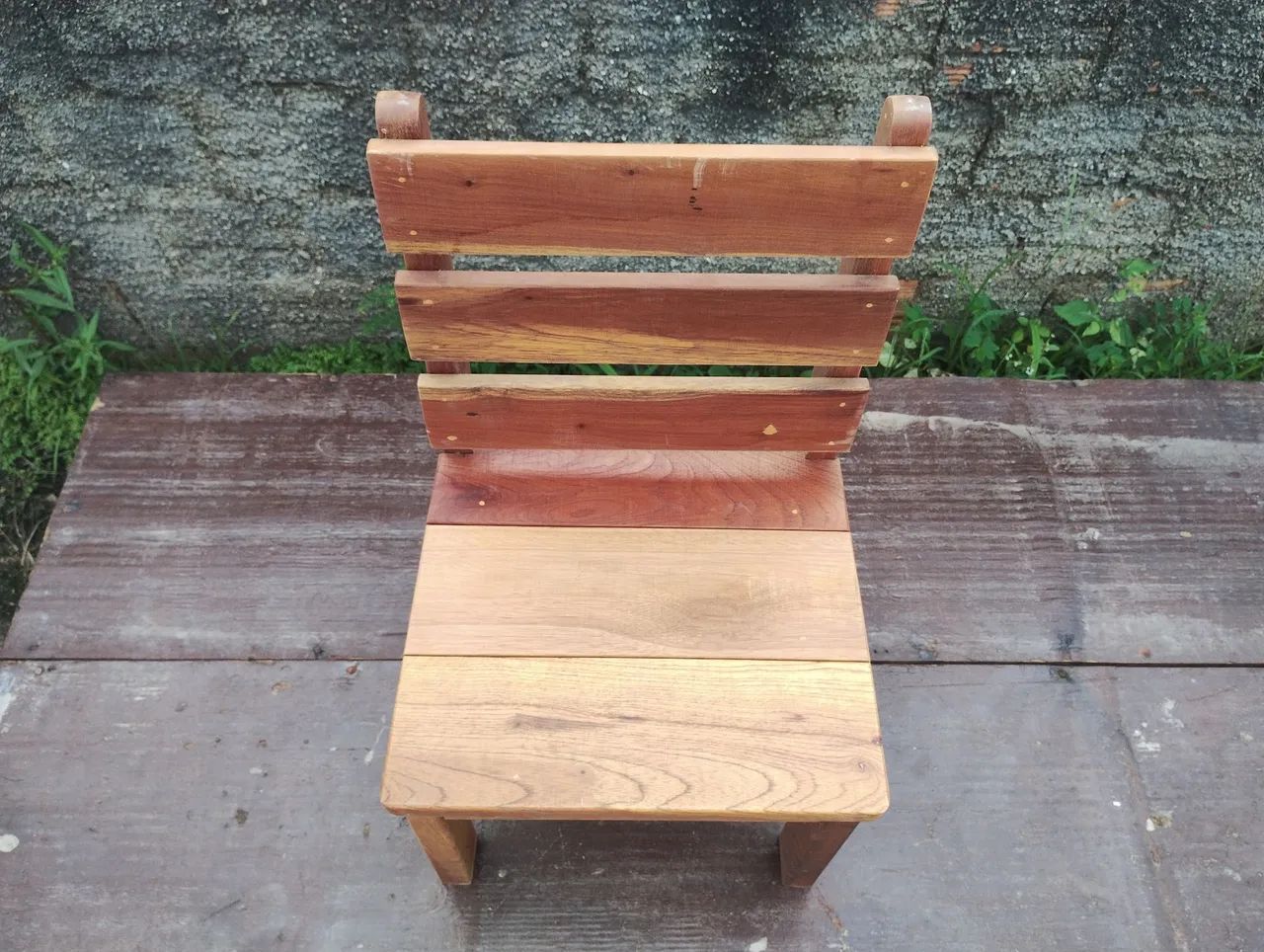 Cadeira infantil de madeira  - Foto 2