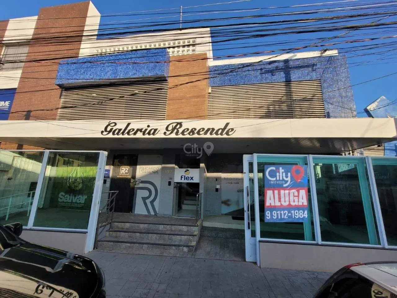 Aluguel de Salas Comerciais - Galeria Resende no Coração do Bairro Salgado Filho