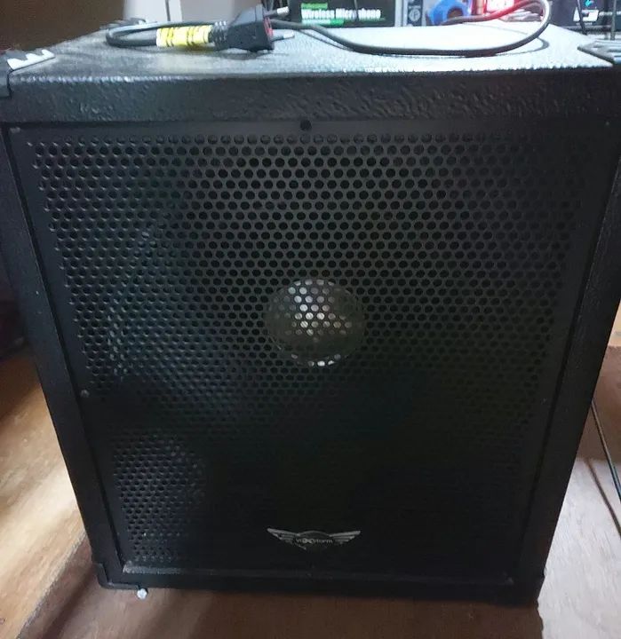Caixa de Som - amplificador cubo bass 250