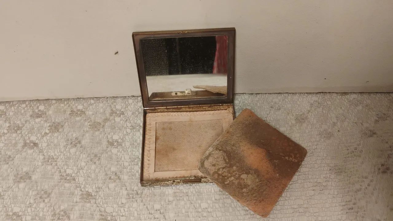 Embalagem antiga de pó compacto  - Foto 2