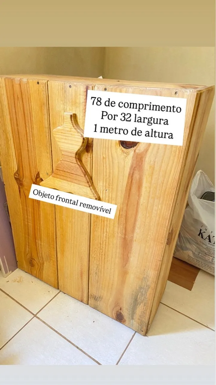 Balcão novo de madeira