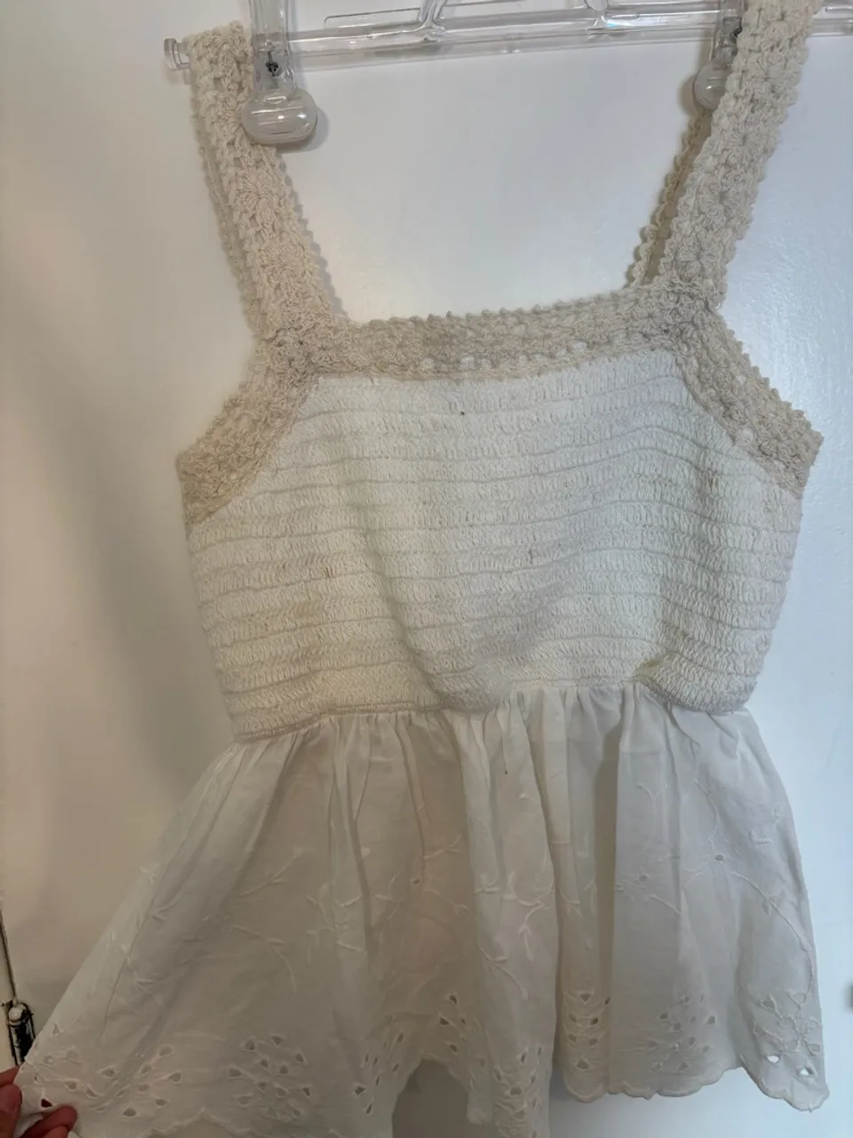 Bata Zara off white com detalhes em crochê