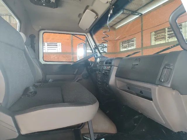 8-160 unico dono desconto de 12.000 da fipe revisada - Foto 3