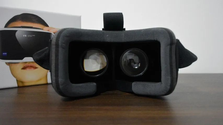 Óculos Realidade Virtual Zeiss VR One Plus - Novo - Foto 4