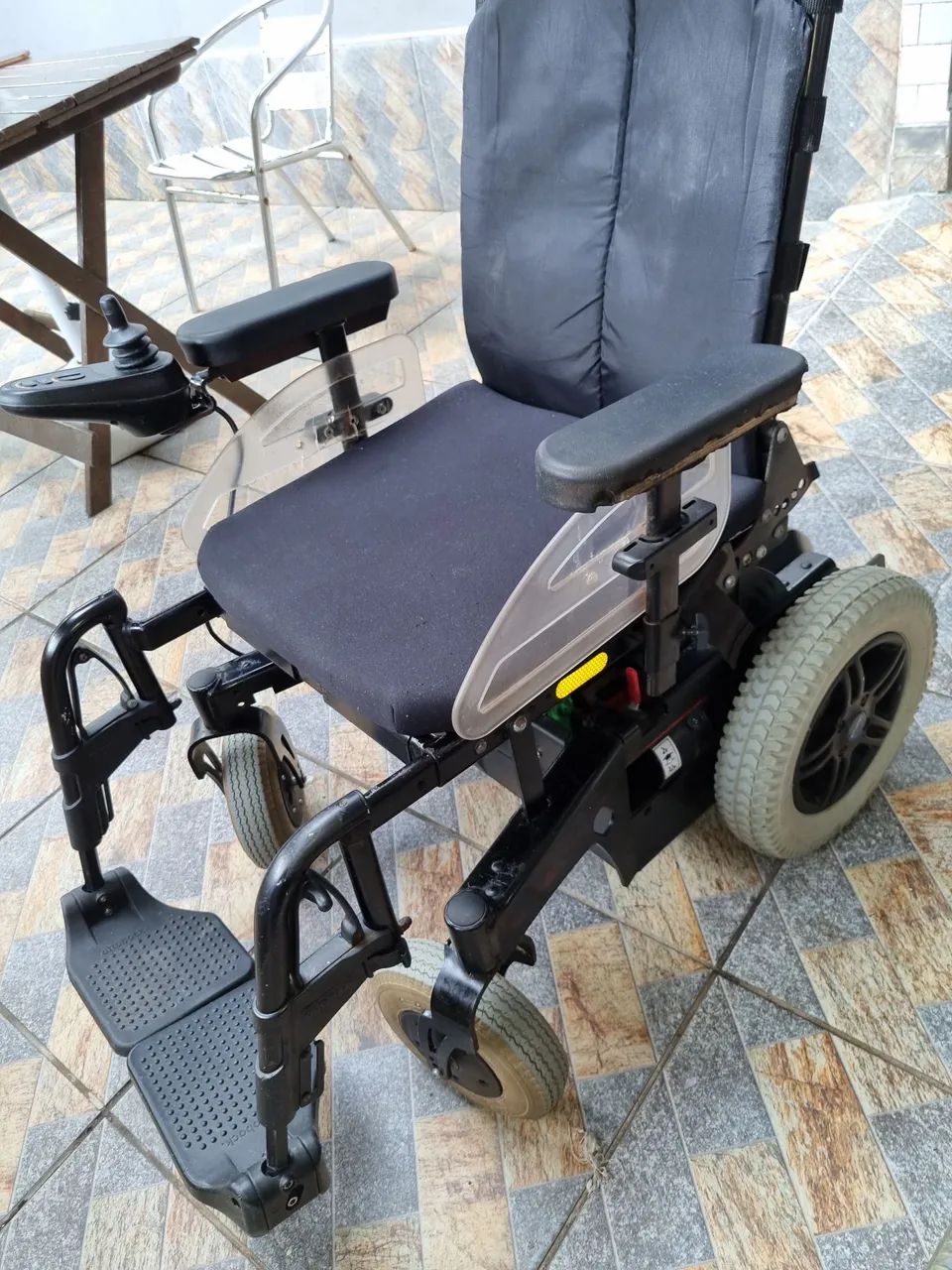 Cadeira de Rodas motorizada Ottobock b400 em perfeito estado - Foto 2