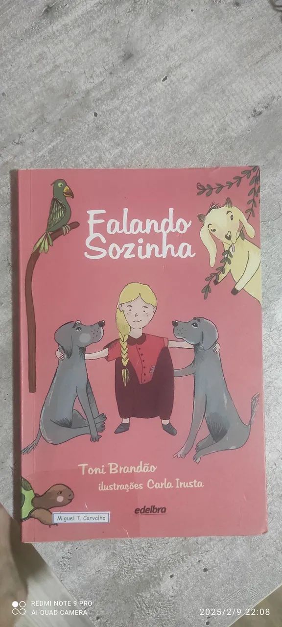 Falando Sozinha - Livro Infantil