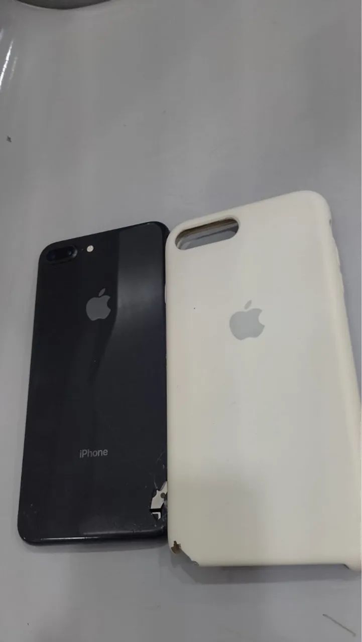 IPHONE 8 PLUS - Foto 3