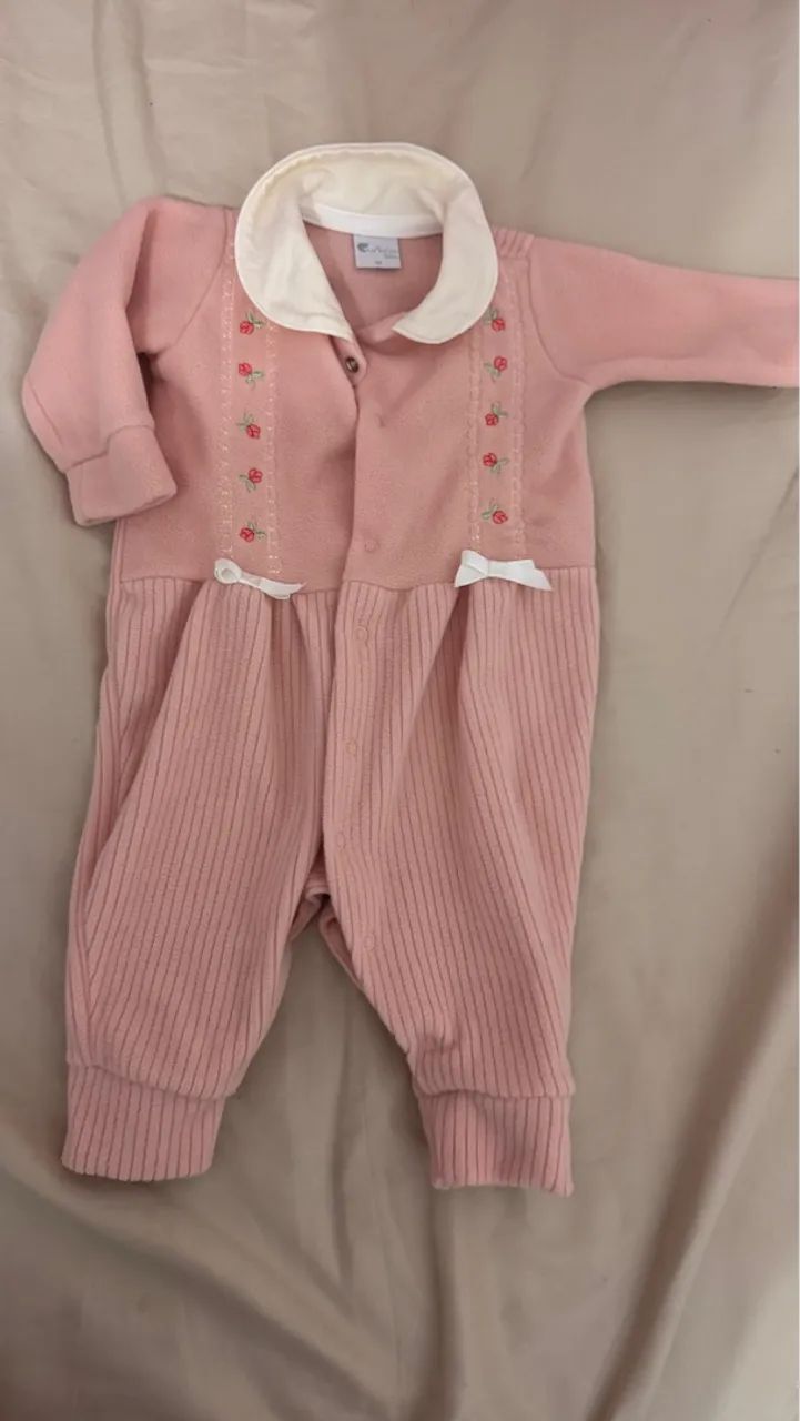 Macacão de bebê com vestido floral - Foto 4