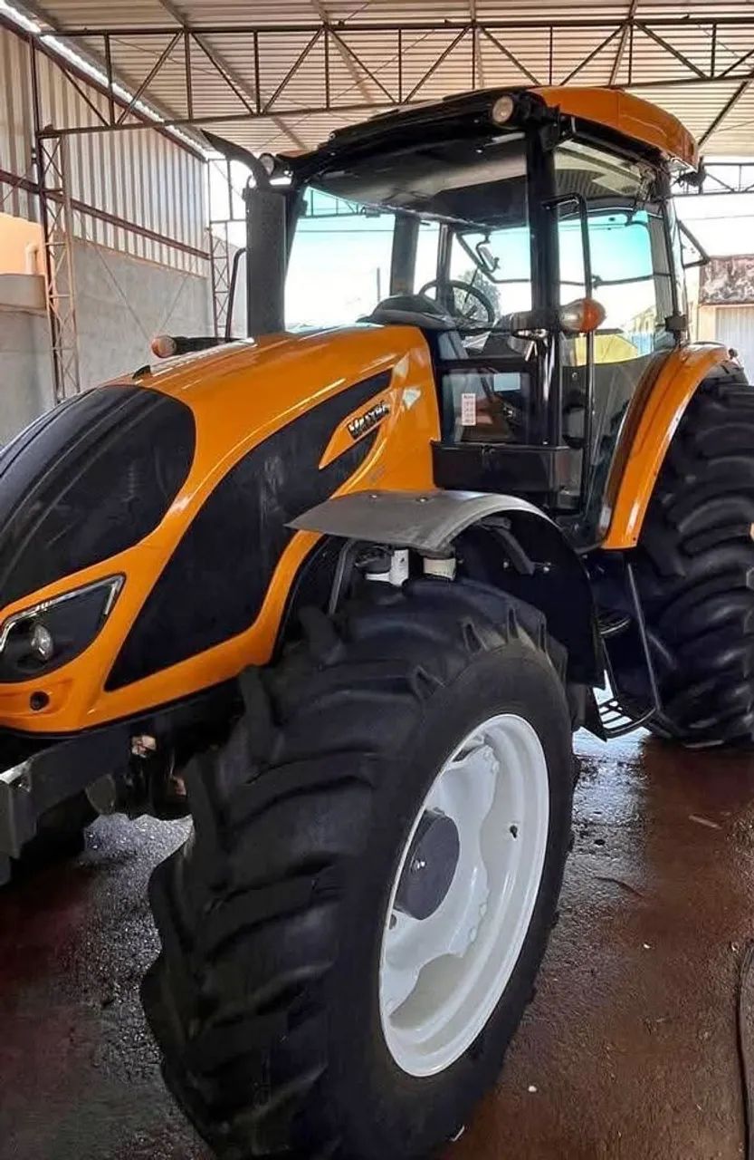 TRATOR VALTRA A114 2022
