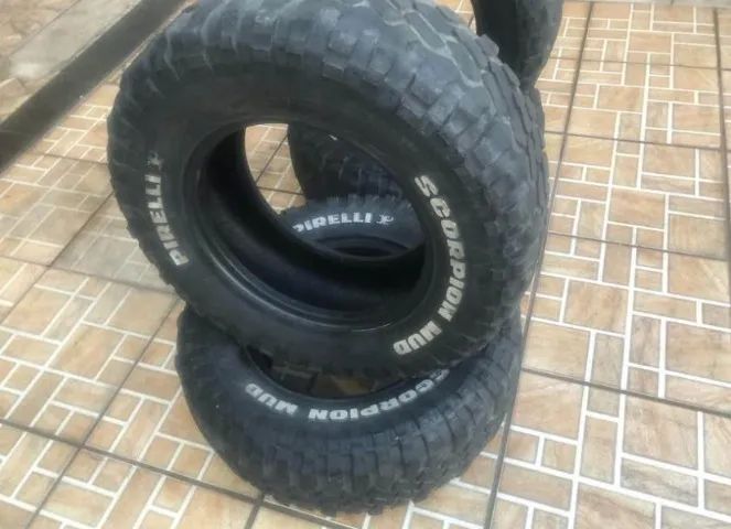 PNEUS 255/70/16  PIRELLI SCORPION MUD 
