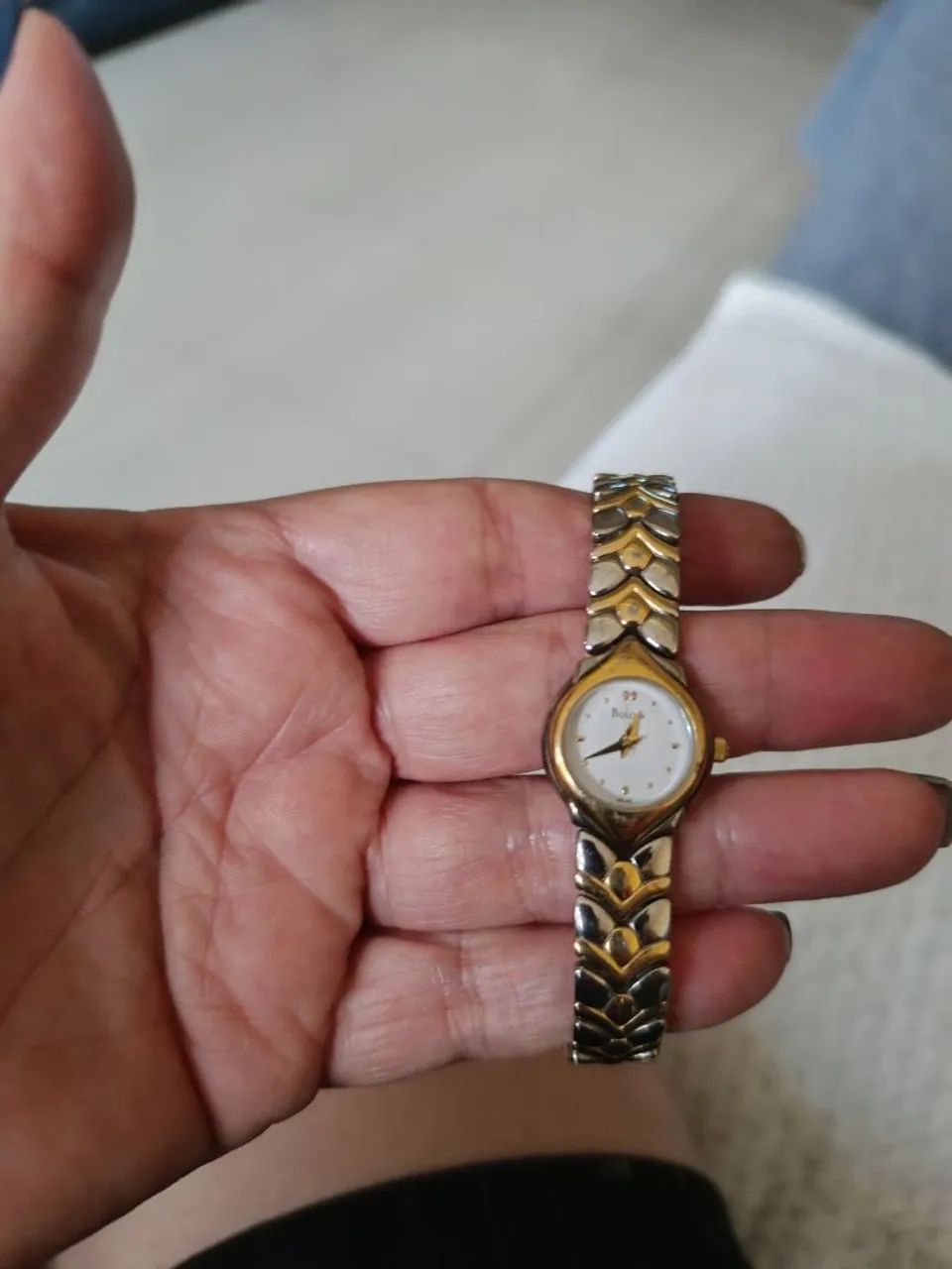 Relógio Bulova Feminino Dourado e Prata - Foto 3
