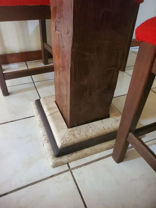 Mesa de Jantar, em granito bege bahia com 4 Cadeiras+ Rack e mini Bar - Foto 5