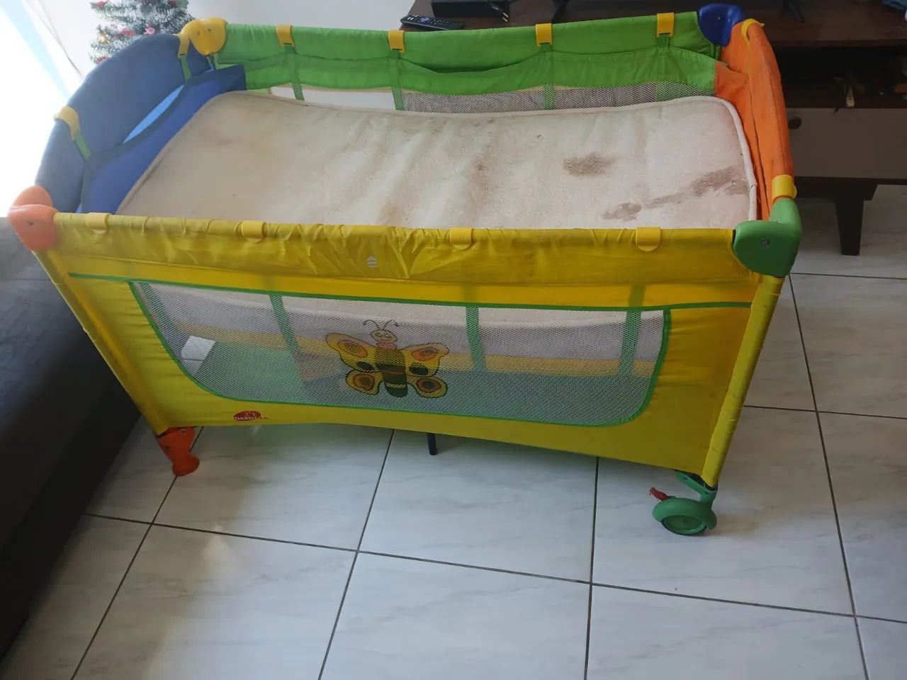 Selling a foldable crib64985855790850120