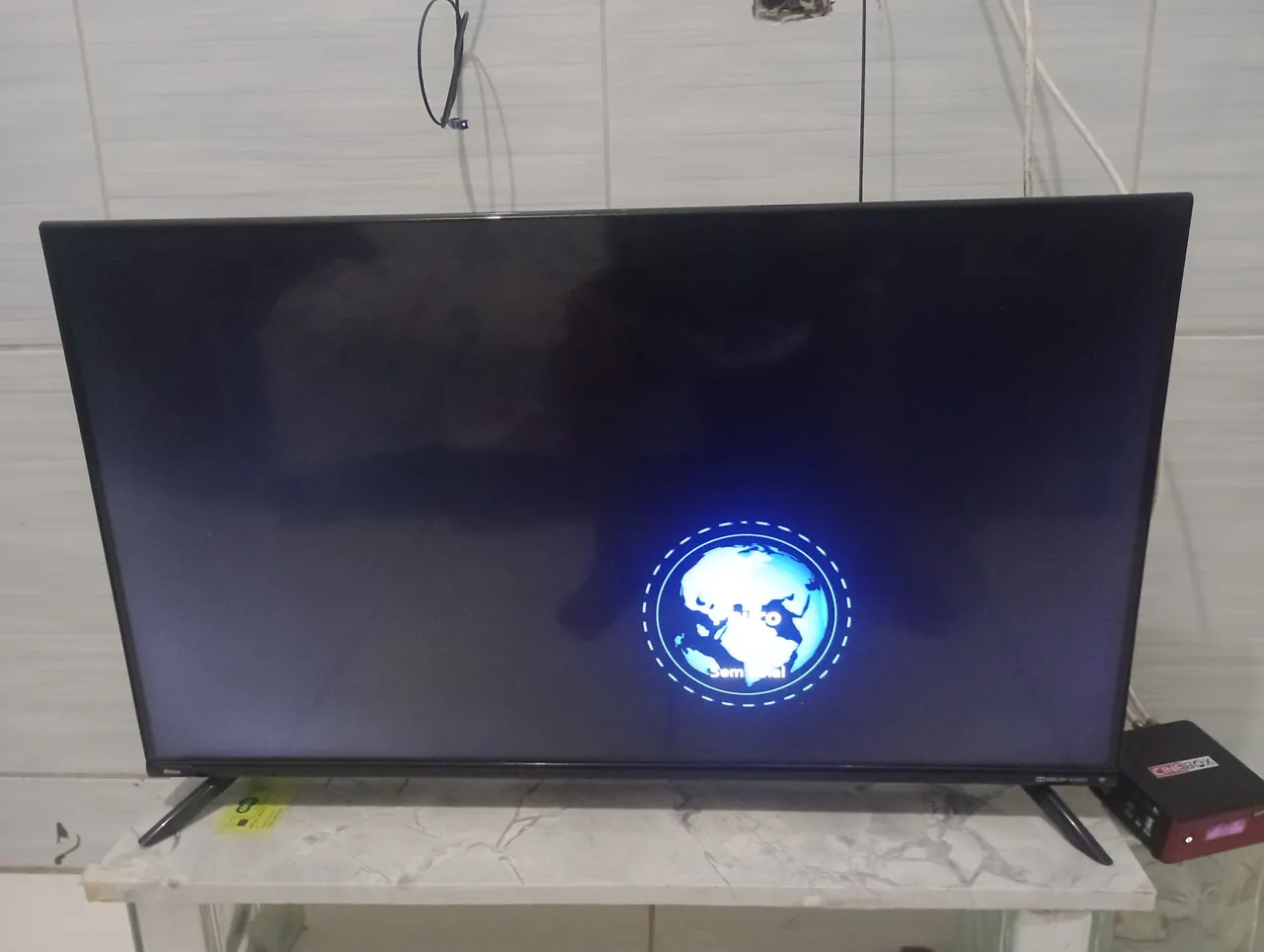 TV Semp 43 polegadas