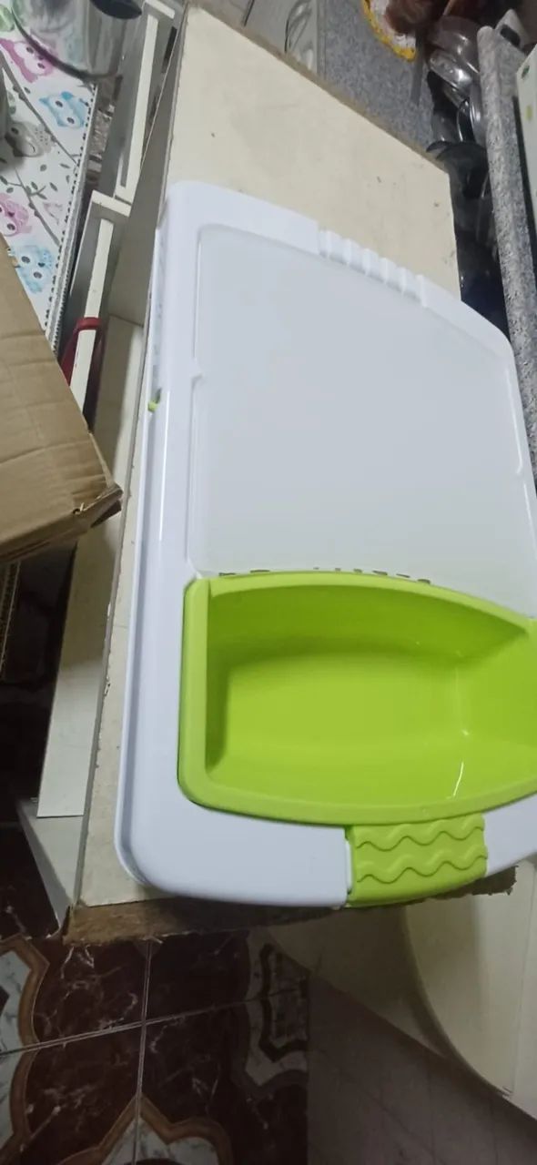 Tabua de corte com cesta 
