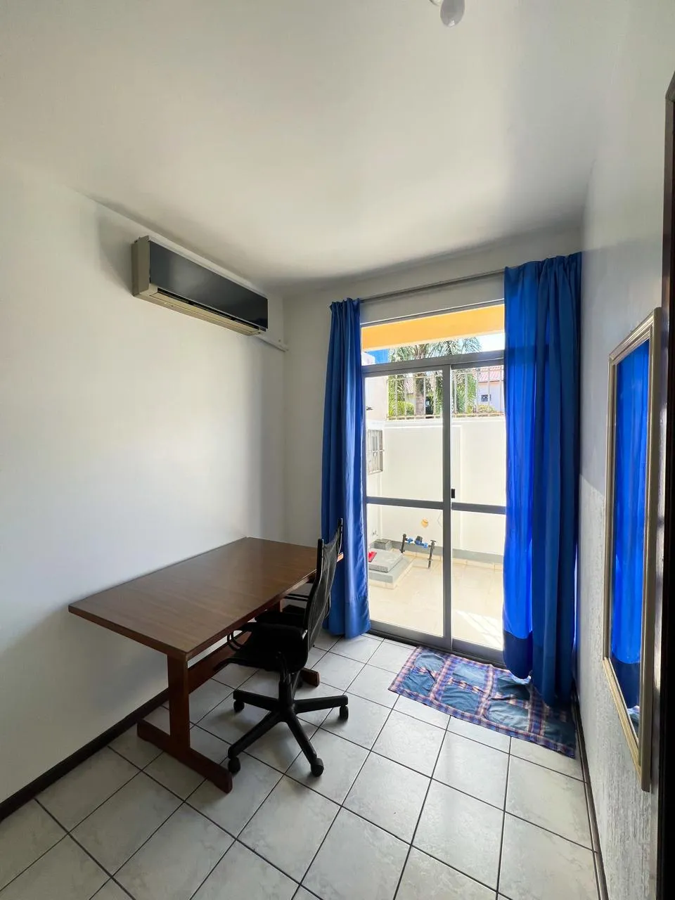 Suíte centro Baln. Camboriú - Tudo incluso / Cozinha Compartilhada
