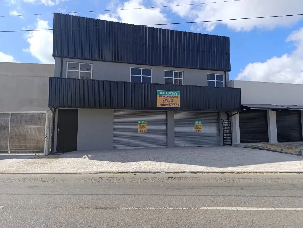 Conjunto / Sala Comercial para alugar por R$ 1200.00, 25.31 m2 - ALTO TARUMA - PINHAIS/PR