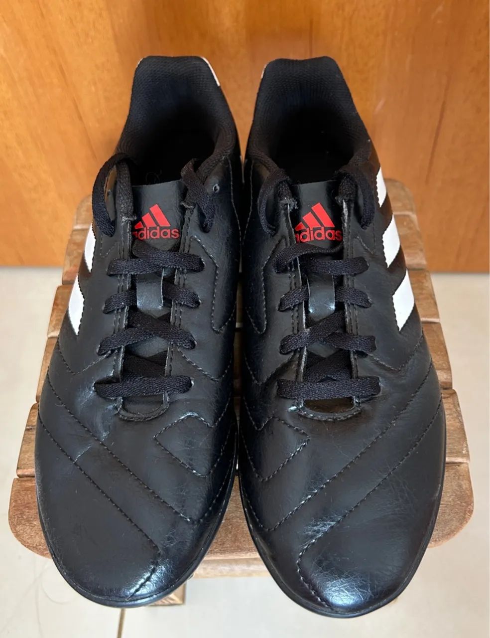 Chuteiras Society Adidas - Tamanho 35
