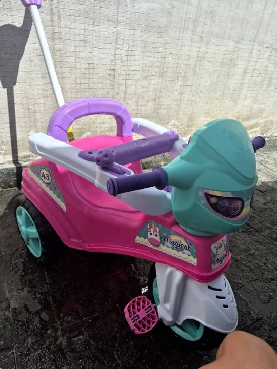 Triciclo infantil 