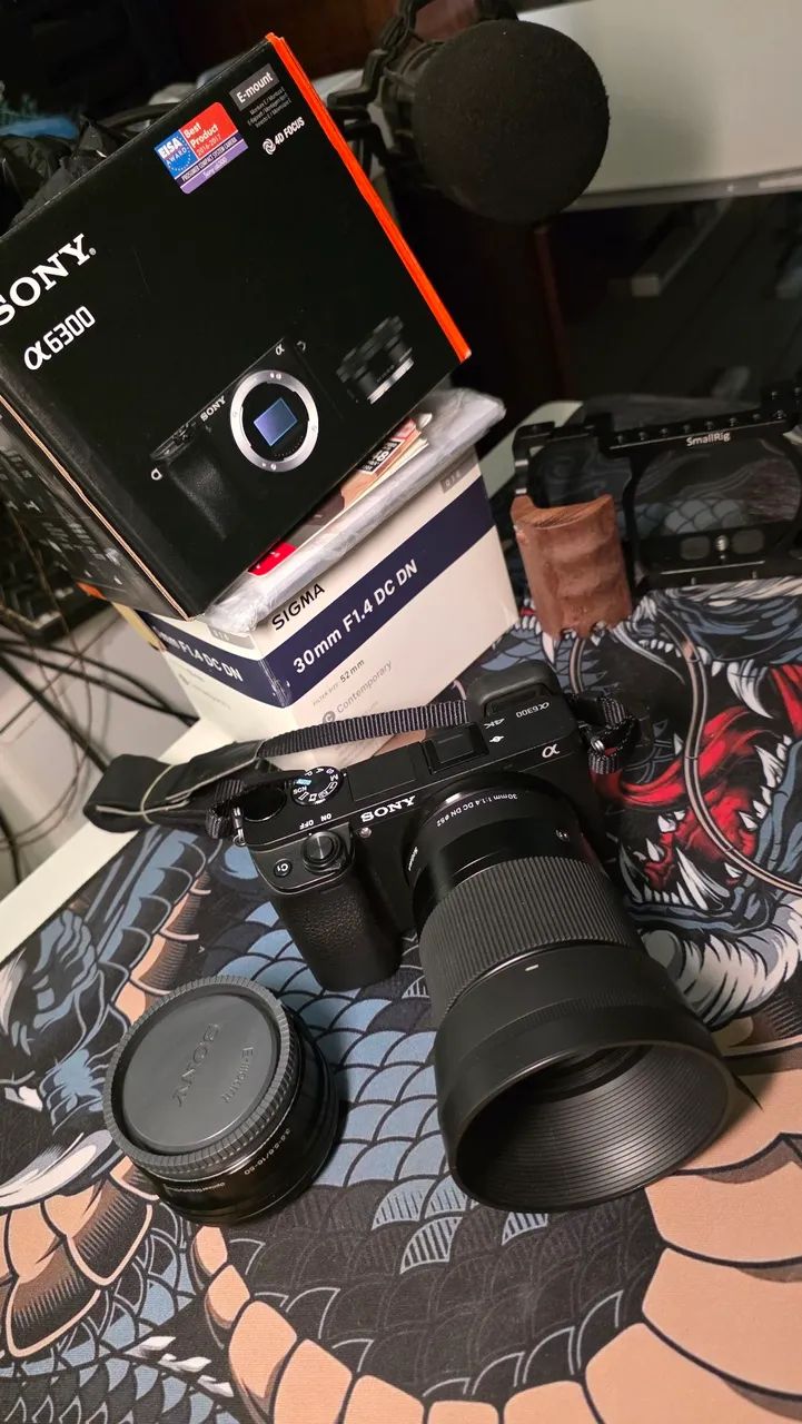 Sony a6300 + Sigma 30mm + Sony 16-50mm + Cage SmallRig + Acessórios | KIT Premium - Foto 3