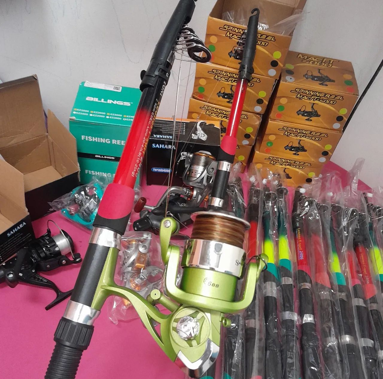 VARA DE PESCAR 2.40M E MOLINETE 160 REAIS AVISTA  - Foto 3