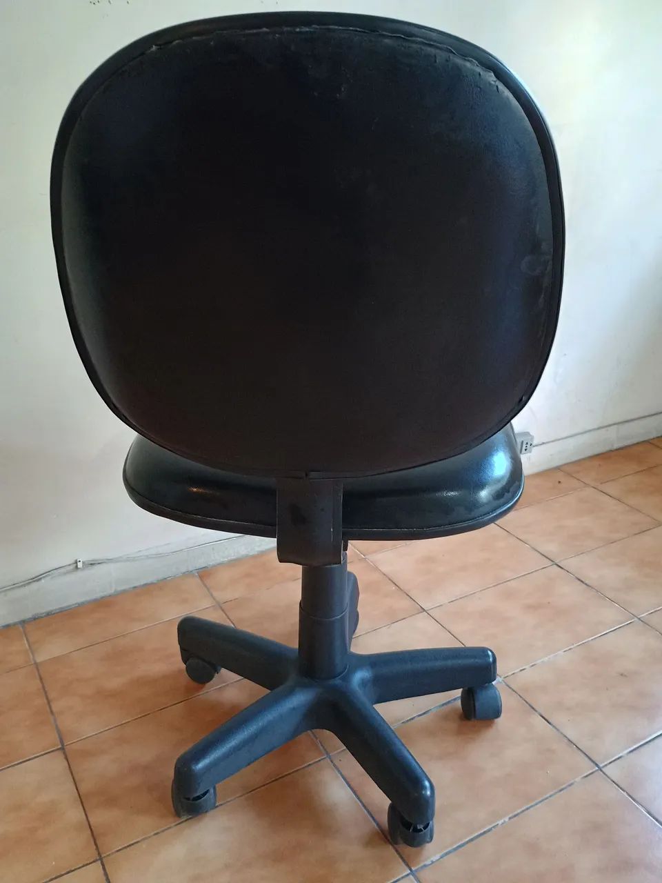 Cadeira para escritório. - Foto 2