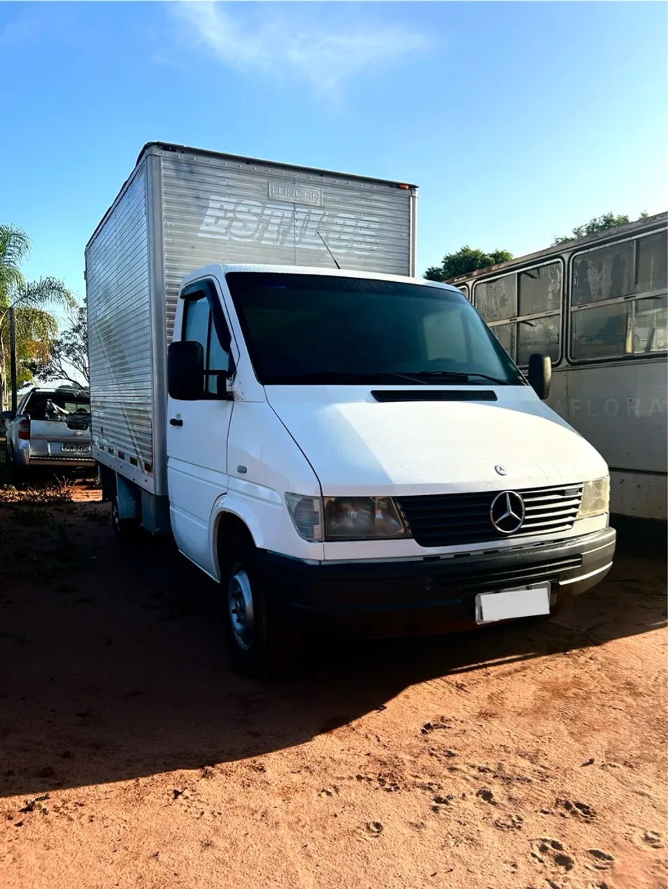 Mercedes benz Sprinter 310 - Baú / NÃO FAZ TROCAS - NÃO PARCELA - PREÇO FINAL.