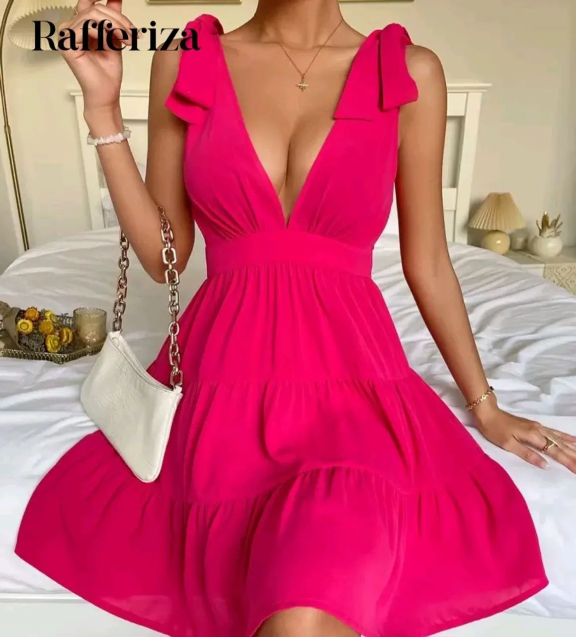 Vestido Rosa Decote V com Amarrações