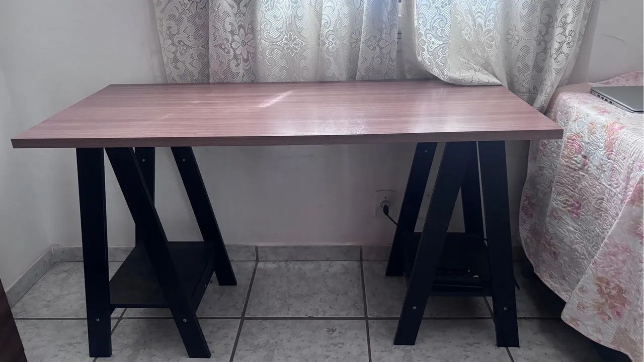 Mesa para estudos 